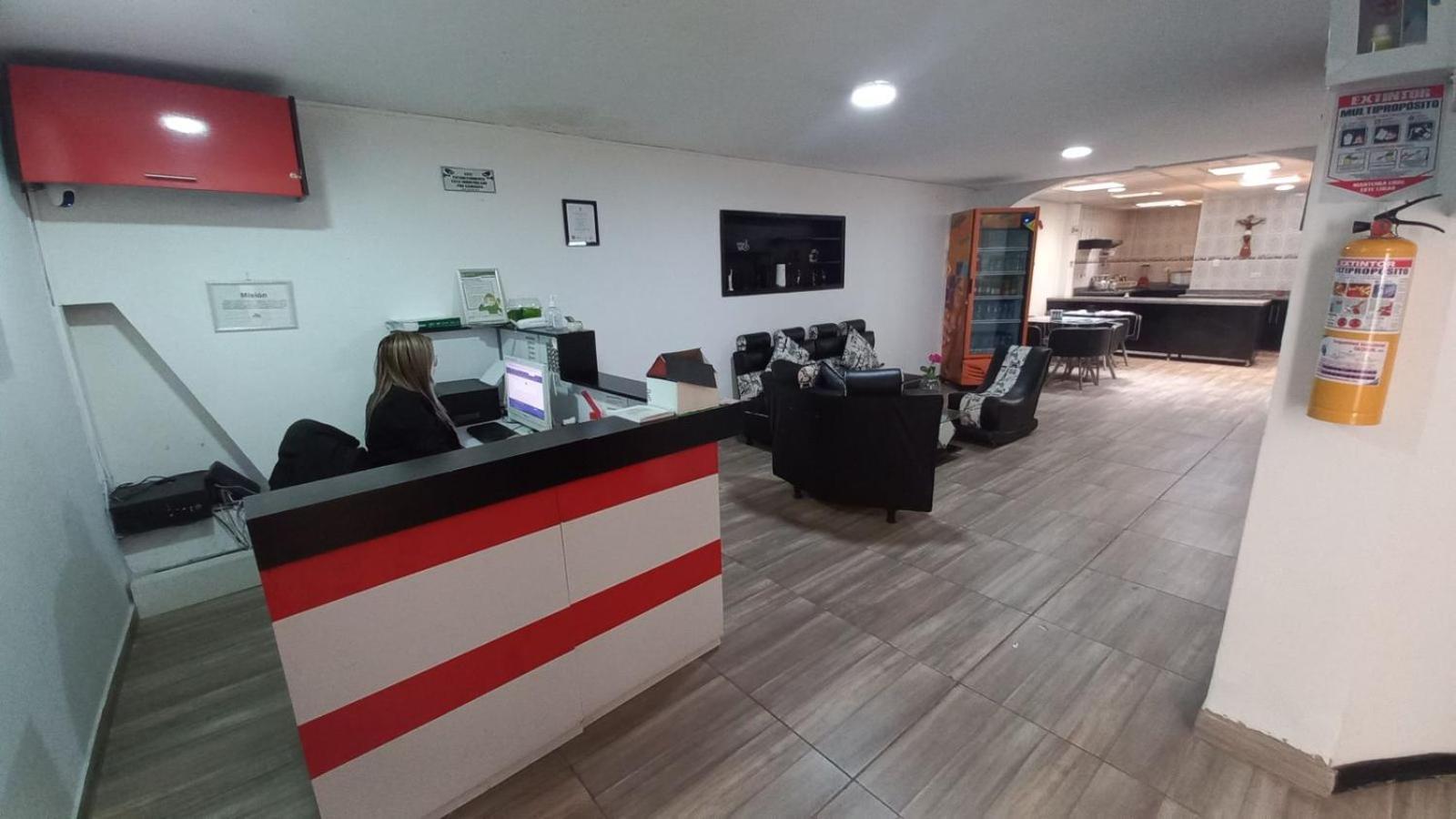 Aw Hotel American Travel, Bogota